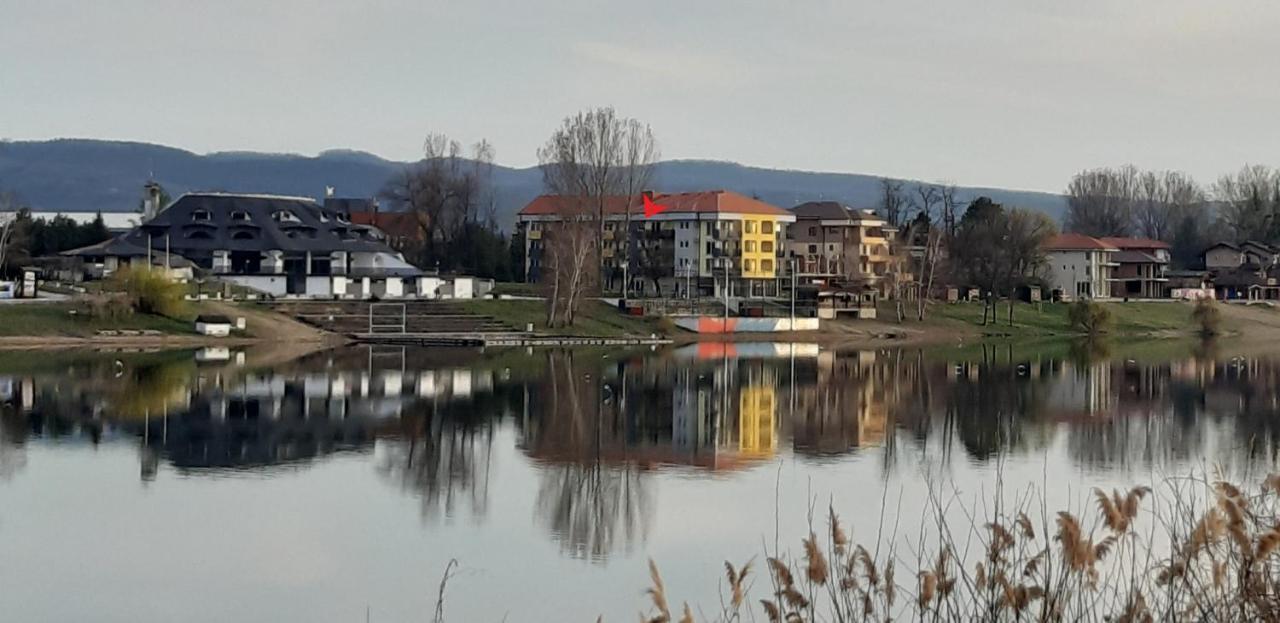 Apartman Alisa Veliko Gradište Exterior foto